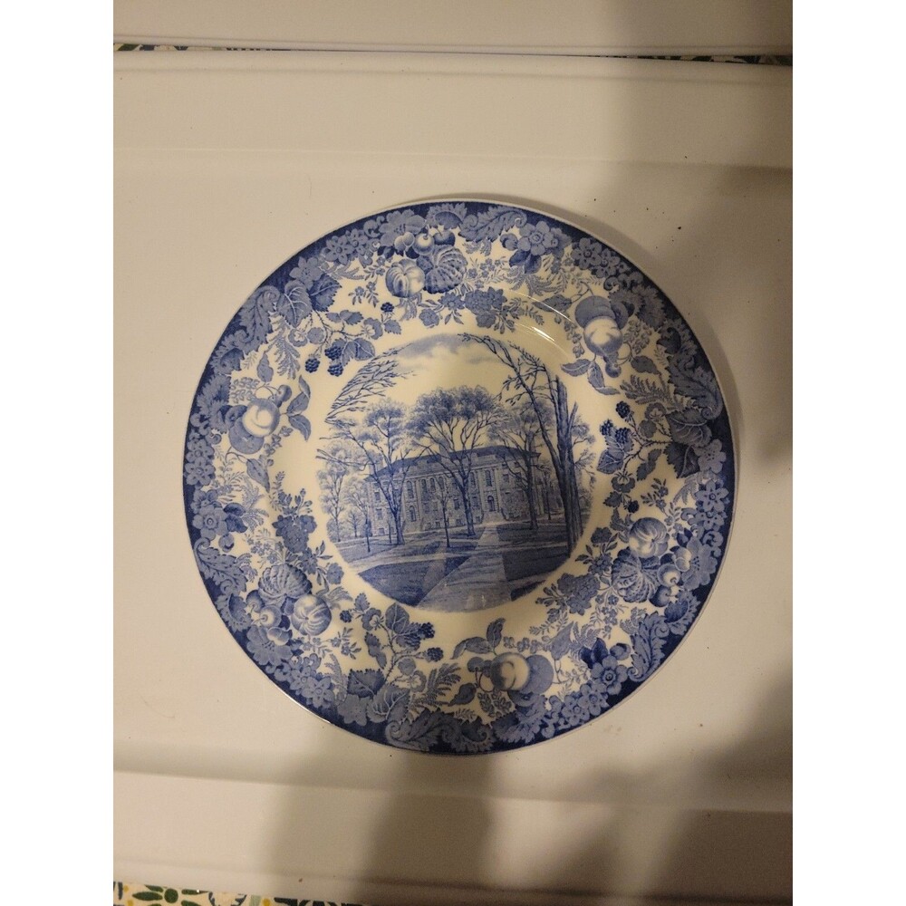 Wedgwood HARVARD UNIV Blue Transferware Plate UNIVERSITY HALL 1927 Vtg READ
